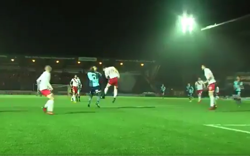 'Sterkste voetballer ooit' pakt uit met dit heerlijke doelpunt (Video)