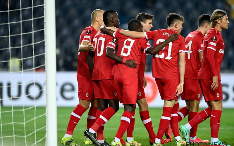 Antwerp haalt in knotsgekke match tegen Fenerbahçe Europese slag thuis