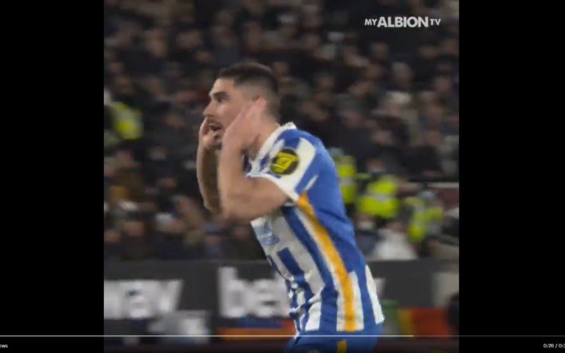 Trossard ziet ploegmaat weergaloze goal maken bij Brighton (VIDEO)