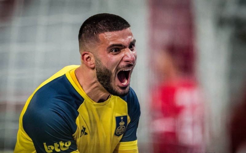 Deniz Undav bedolven onder lof na topper tegen Antwerp: 