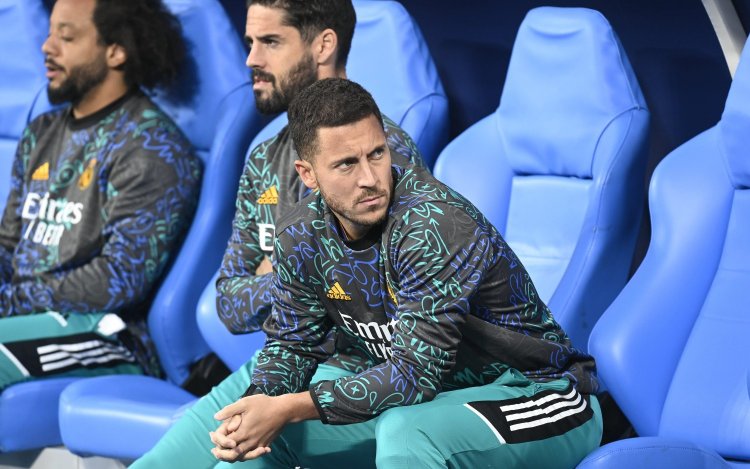 Real-fans nemen Ancelotti onder vuur na beslissing over Hazard: “Onbegrijpelijk”