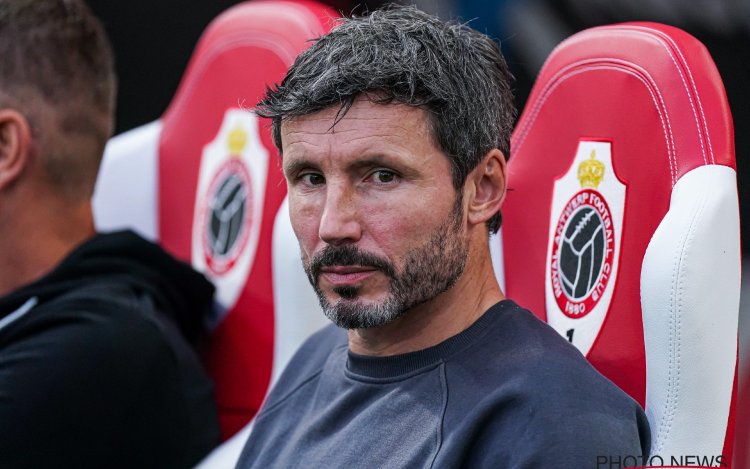 ‘Schok voor start play-offs: Antwerp bereidt afscheid Mark van Bommel voor'