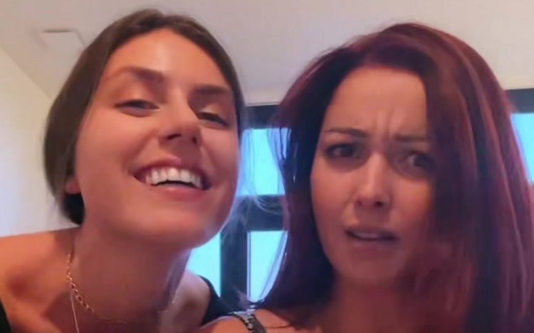 Lotte Vanwezemael en sexy vriendin laten in decolleté kijken en doen dan dit… (VIDEO)