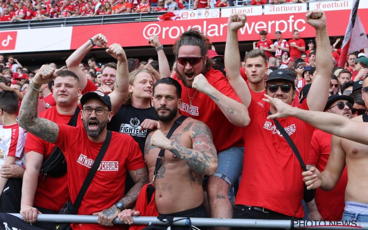 OFFICIEEL: Antwerp-fans zien publiekslieveling bij opmerkelijke club tekenen