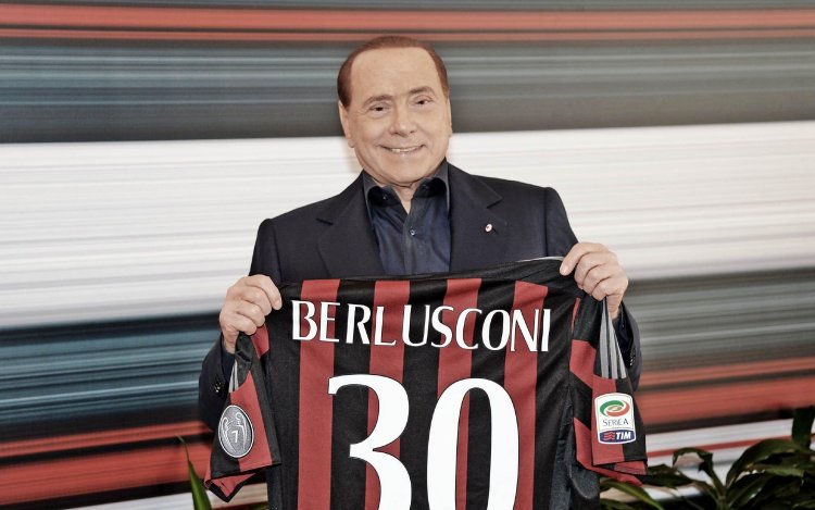 Heel Italië in diepe rouw: Ex-AC Milan-eigenaar Silvio Berlusconi is overleden