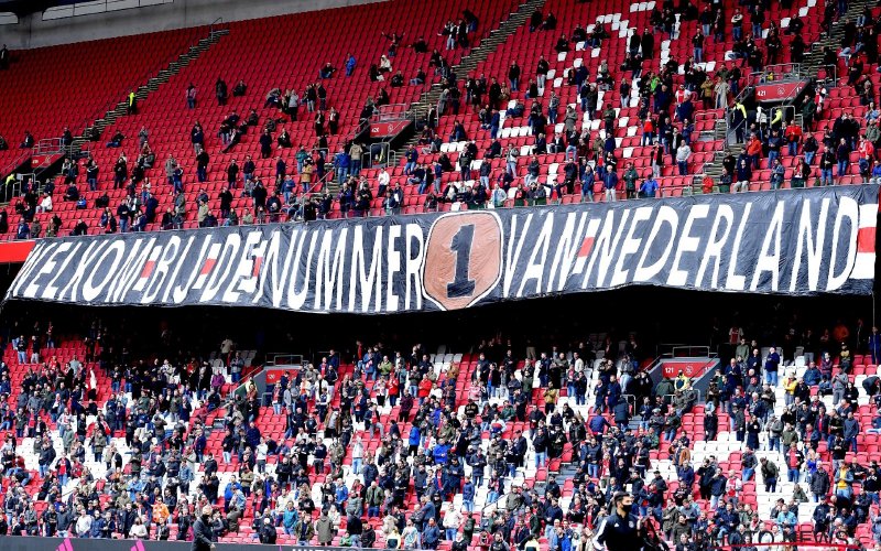 Ajax flikt het opnieuw en wordt voor 35ste keer Nederlands kampioen