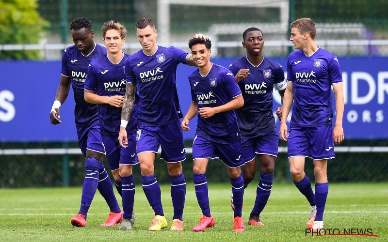 Exodus bij RSCA: 'Overbodige spelers staan op het punt om te vertrekken'