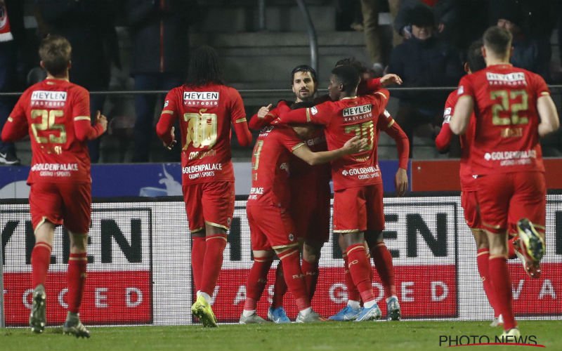 'Bom ontploft bij Antwerp, spelers zijn het beu en komen in opstand'