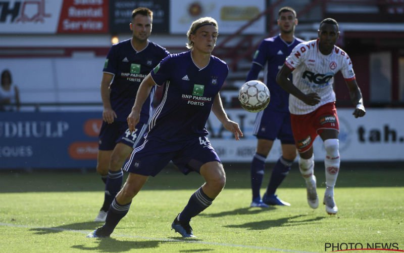 'Anderlecht neemt belangrijk besluit over toptalent Bornauw'
