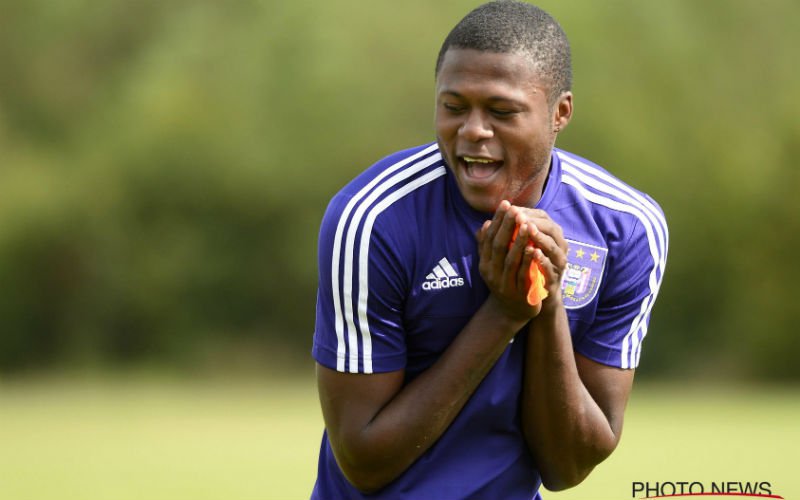 'Anderlecht krijgt dramatisch nieuws over transfer Chancel Mbemba'