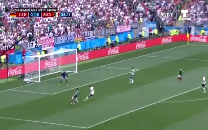 Duitsland komt verrassend op achterstand na knappe goal Lozano (Video)