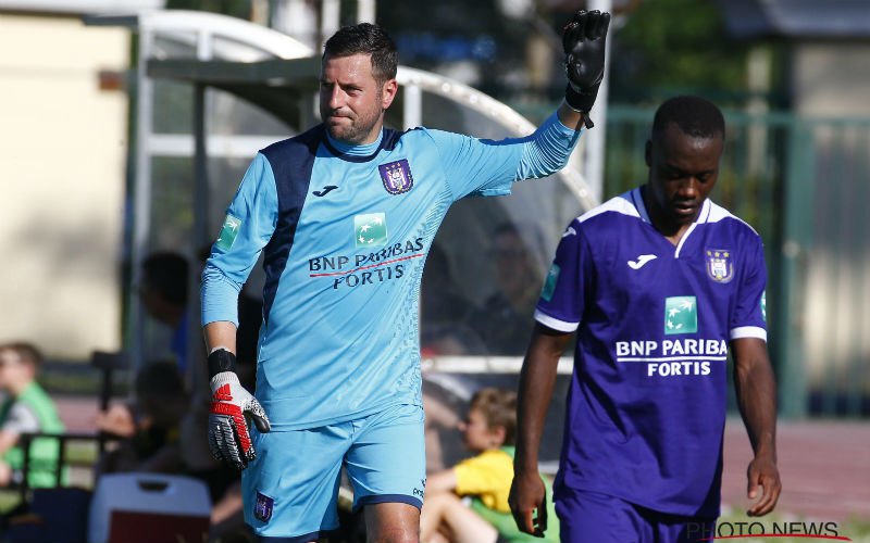 ‘Eerste besmetting vastgesteld bij Anderlecht, 2 spelers in quarantaine’