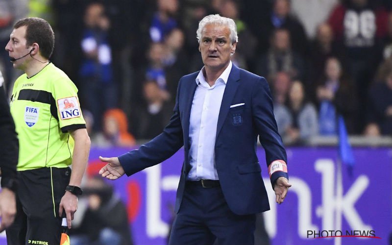 'Fred Rutten grijpt na nederlaag tegen Genk drastisch in bij Anderlecht'