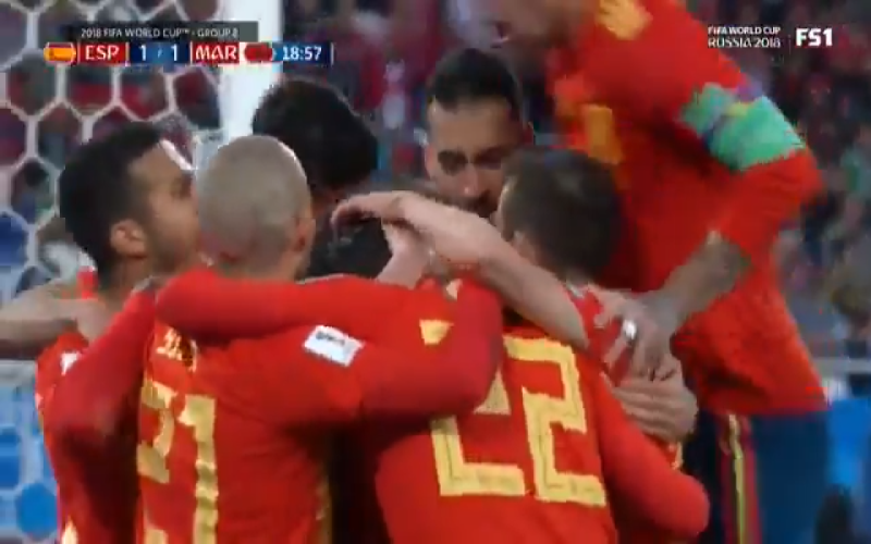 Dolle openingsfase: Geklungel Iniesta en Ramos, heerlijke goal Isco (Video)