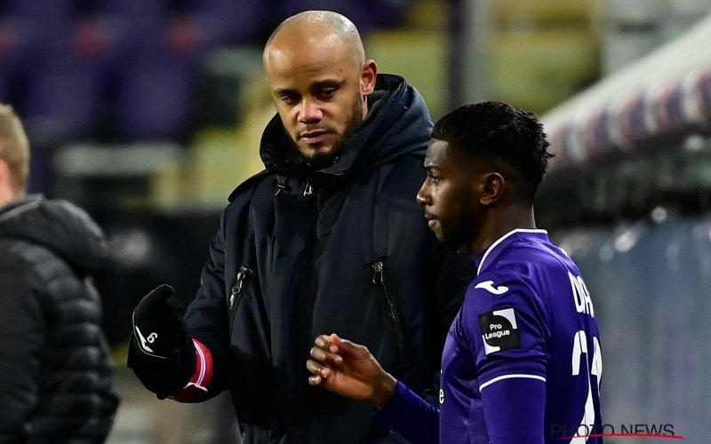 'Vincent Kompany is het beu en gooit Abdoulay Diaby eruit bij Anderlecht'