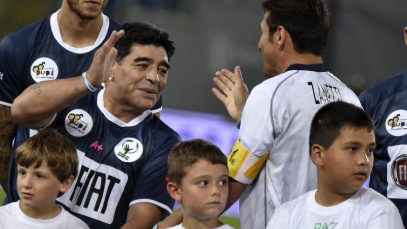 Ontevreden Diego Maradona dwarsboomt Jean-Marie Pfaff