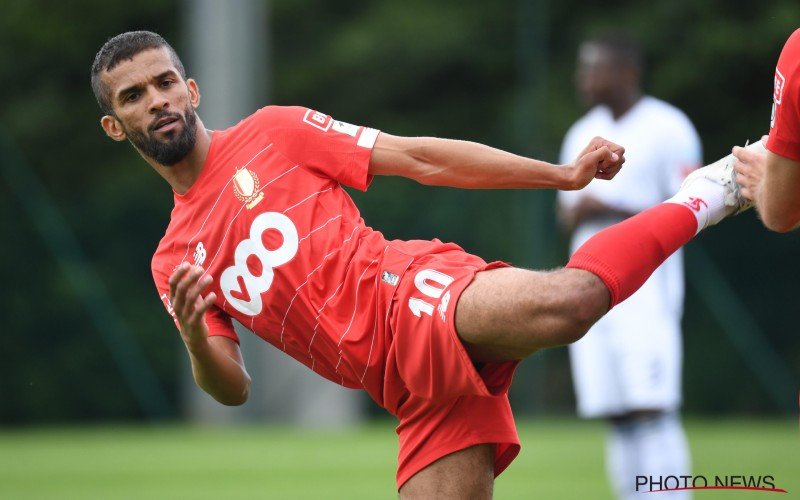 'Mehdi Carcela hakt knoop door over transfer naar Club Brugge of Antwerp'
