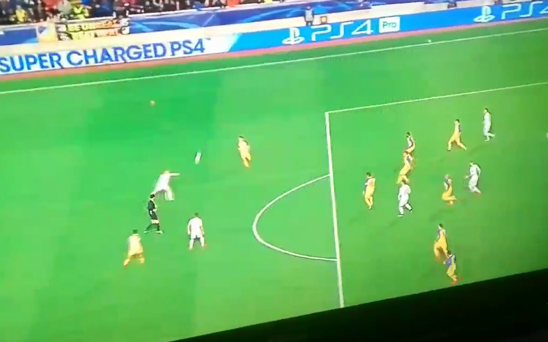 Modric denkt even dat hij Zidane is en doet dit... (Video)