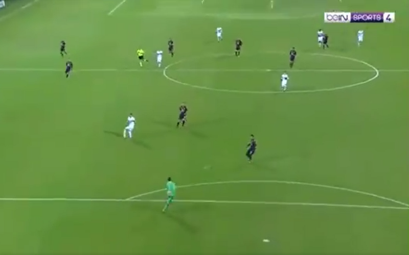 Ongelofelijk: Wat doet de doelman van Sampdoria hier? (Video)