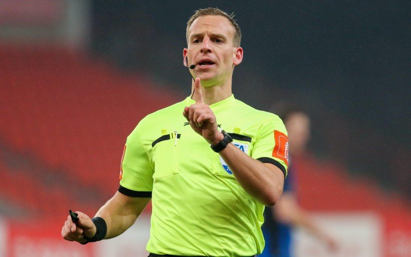 Ref Nathan Verboomen neemt opmerkelijke beslissing na Standard-Club Brugge