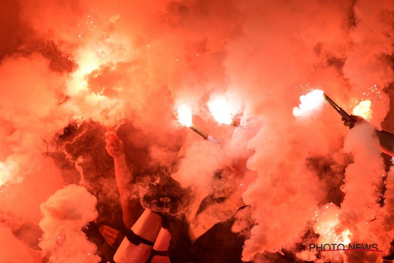 Fans van Cercle steken vlag van Club in brand, schade aan Jan Breydelstadion
