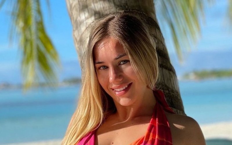 Roksana Malinovskyi verleidt Genk- en Club Brugge-fans met déze strandfoto's