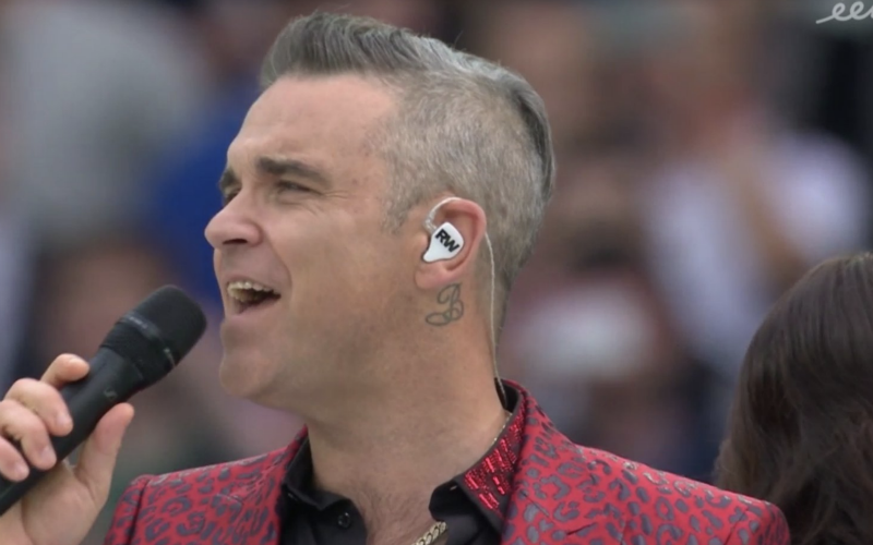 Iederéén heeft het over wat Robbie Williams deed tijdens openingsceremonie