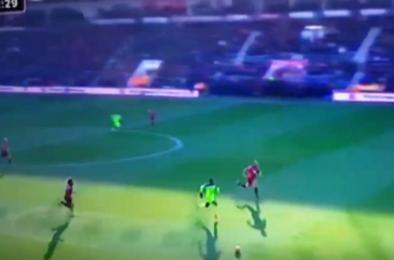 Wat een klasbak! Origi scoort weer een geweldige goal voor Liverpool (Video)