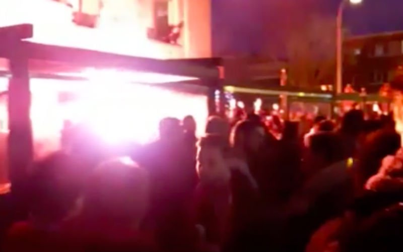 Fans van Antwerp dagen Lierse keihard uit (Video)
