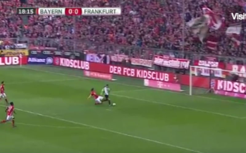 Dit is ongelofelijk: Met deze tackle verijdelt Hummels een doelpunt (Video)
