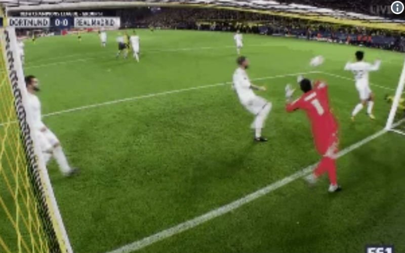 Ramos doet dit tegen Dortmund (zonder straf!) (Video)