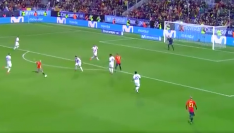 Iniesta maakt fraaie goal voor Spanje (Video)