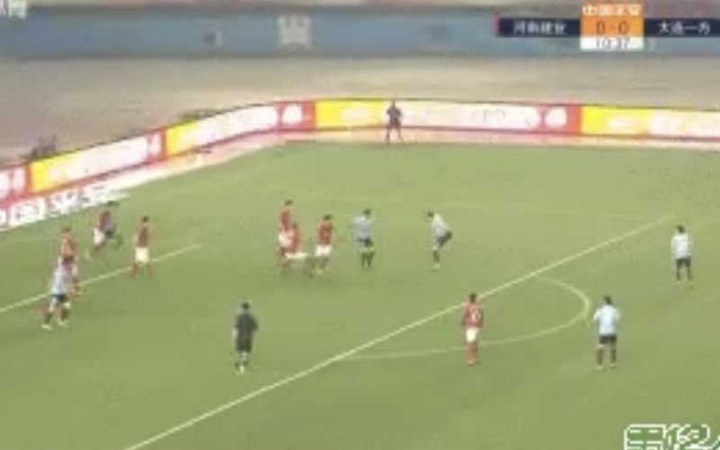 Eerste goal van Carrasco in China is een pareltje (Video)