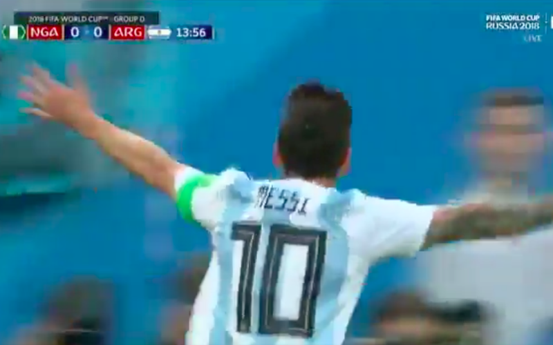 Messi doet het voor Argentinië en maakt zijn eerste op het WK (Video)
