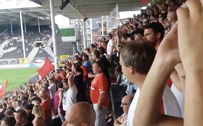 Antwerp-fans moedigen Owusu aan met aanstekelijk lied
