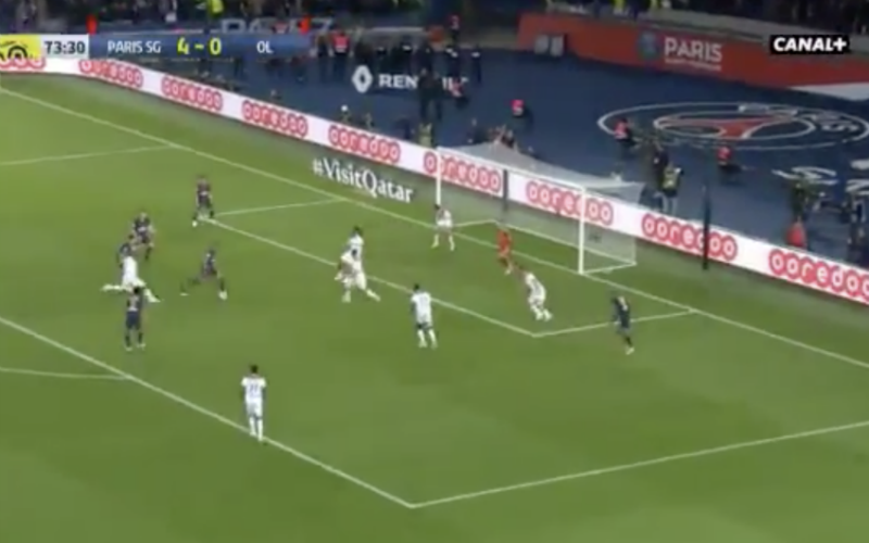 PSG heerst in topper: geniale Mbappé scoort 4 keer in 12 minuten