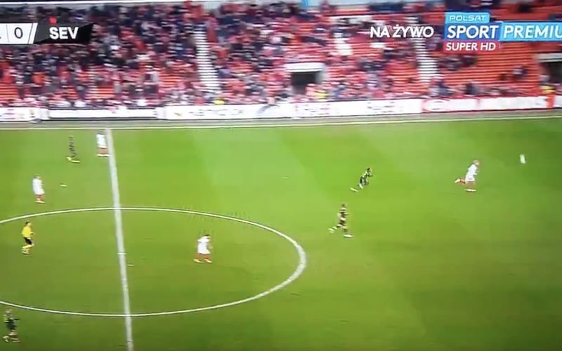 Ongelooflijke actie van Standard tegen Sevilla gaat viraal (VIDEO)