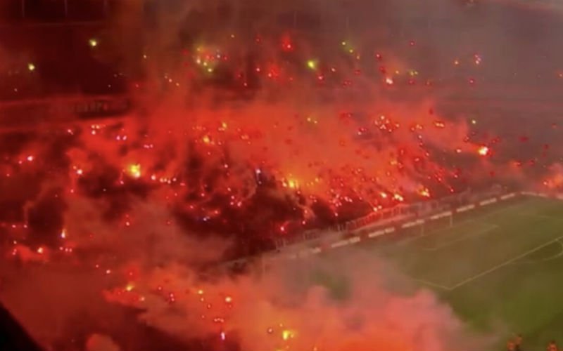 45.000 Galatasaray-fans zetten stadion in brand tijdens afsluitende training (VIDEO)