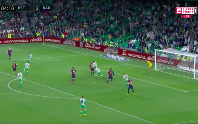 Lionel Messi pakt uit met geniale hattrick bij Barcelona (VIDEO)