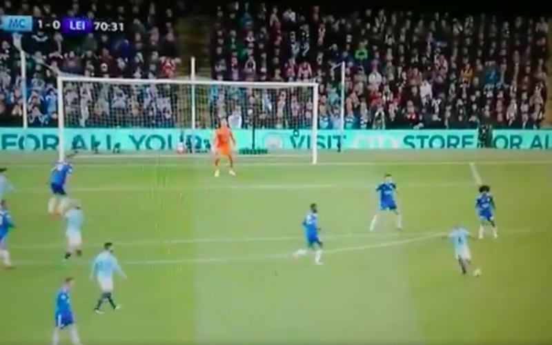 Vincent Kompany maakt het mooiste doelpunt uit zijn carrière (VIDEO)