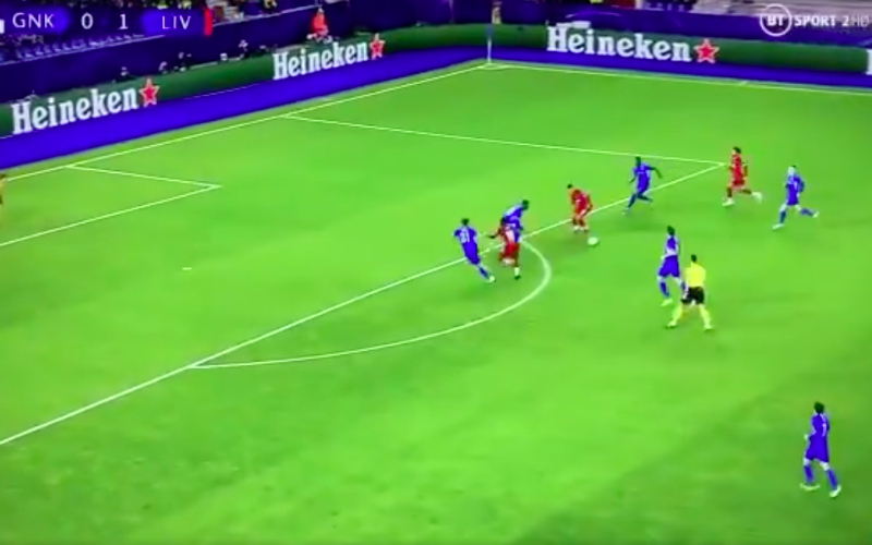 Roberto Firmino maakt Genk-verdedigers compleet belachelijk (VIDEO)