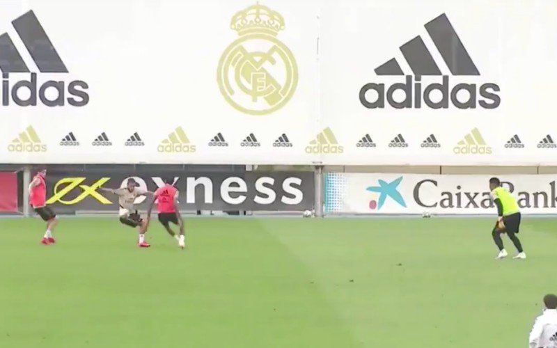Eden Hazard doet monden openvallen op training bij Real Madrid