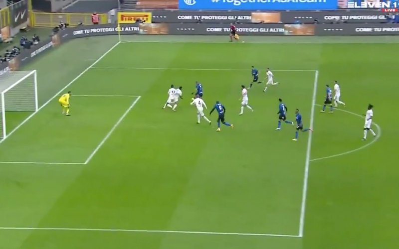 Romelu Lukaku speelt álles kapot bij Inter (VIDEO)
