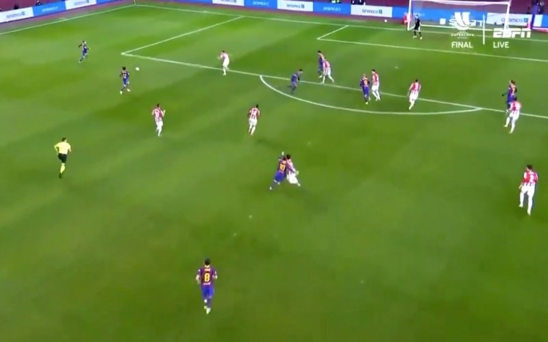 Lionel Messi deelt klap uit en krijgt eerste rode kaart ooit bij Barça (VIDEO)