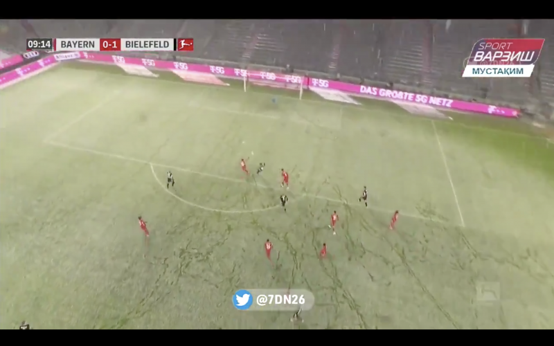 Vlap komt tegen Bayern München voor Neuer en doet dan iets magisch (VIDEO)
