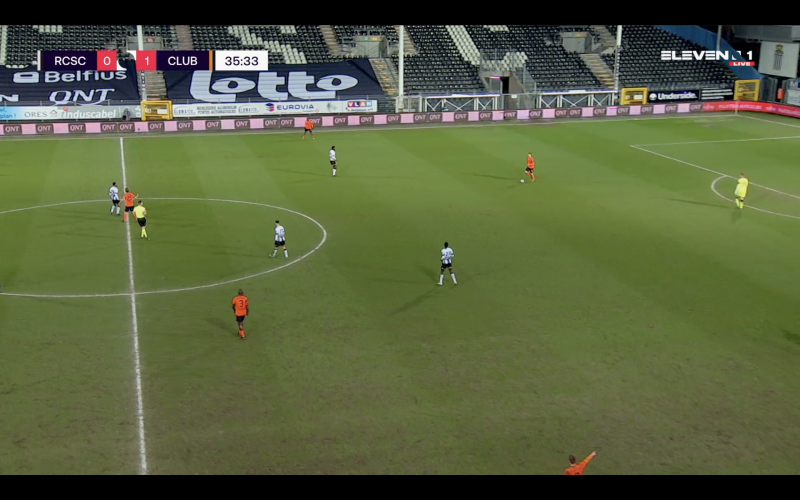 Kijkers Charleroi-Club Brugge kunnen niet geloven wat ze zien: 