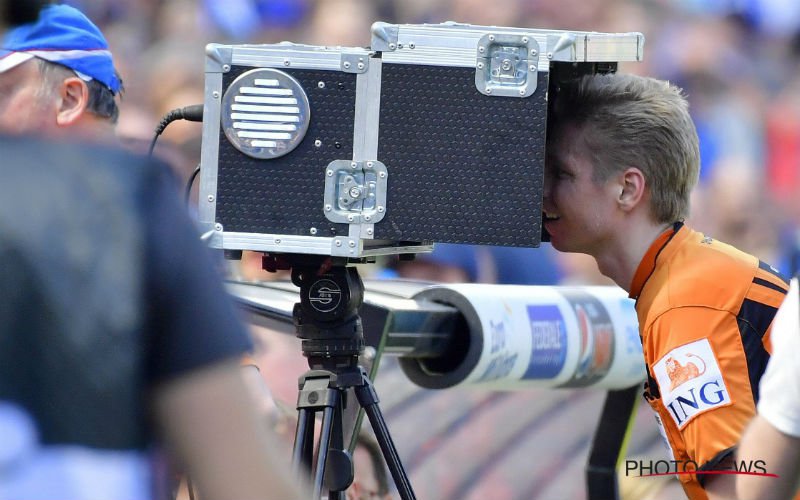 Club-fans gedegouteerd door deze foto van videoref: 