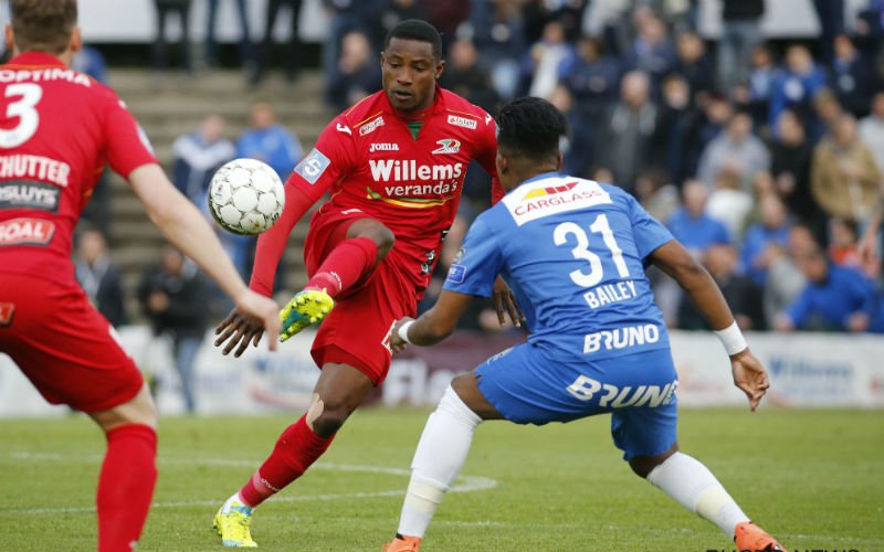 Joseph Akpala (33) verrast en tekent bij Jupiler Pro League-club