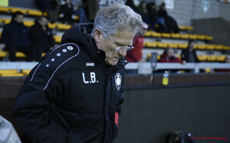 Laszlo Bölöni kondigt vertrek aan bij Antwerp FC