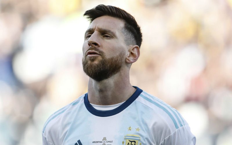 Woeste Messi wil podium niet betreden: 